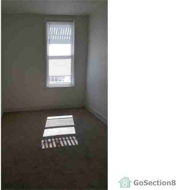 2000 W Pratt St #2A - Photo 2 of 5