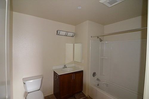638 21st Street - Photo 3 of 8