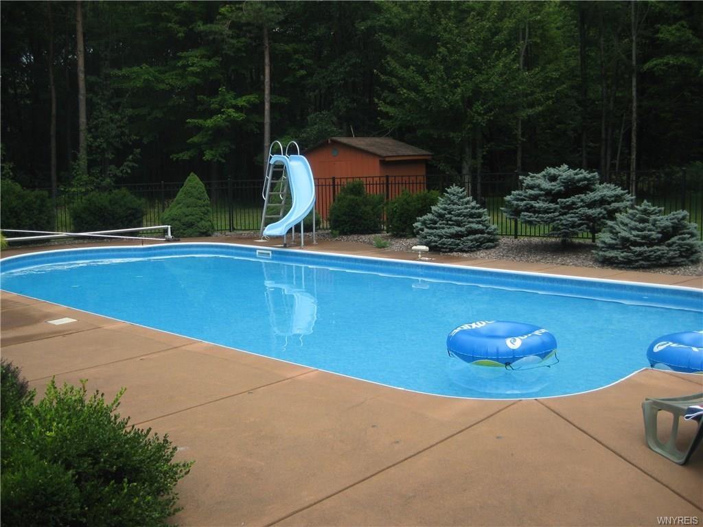 7775 Feddick Rd - Photo 2 of 20