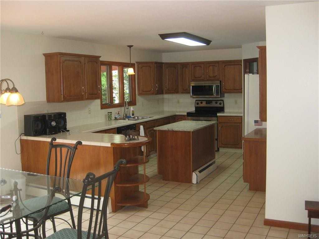 7775 Feddick Rd - Photo 3 of 20