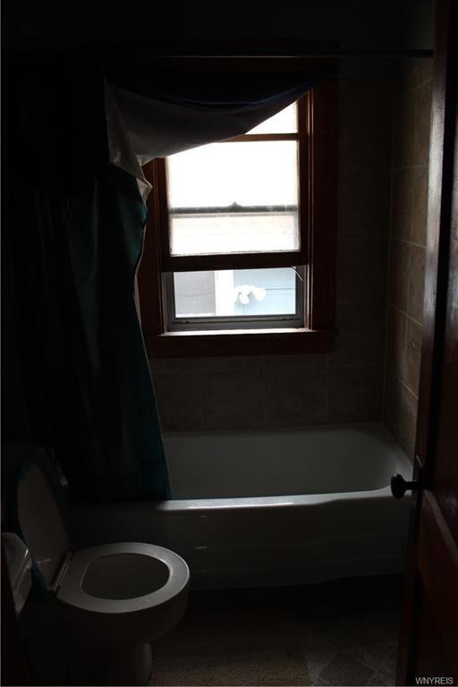 53 Hazelwood Ave - Photo 3 of 10