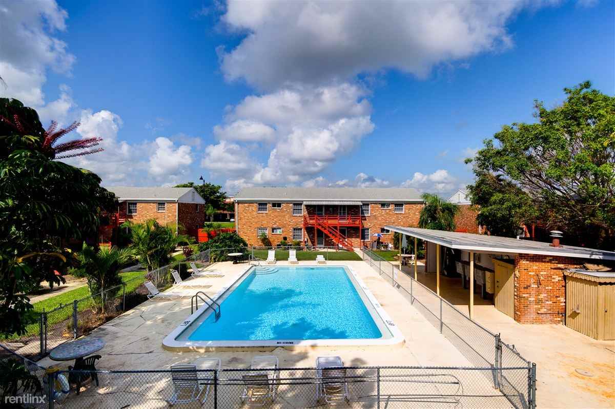 Windsor East Apartments - Photo 3 of 11