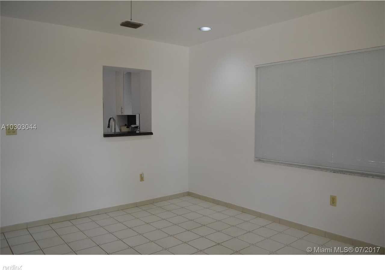 1231 SW 15th St #1231 - Photo 2 of 19