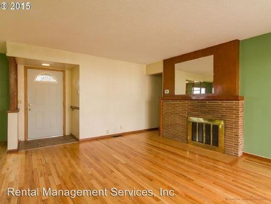 2211 NE 137th Ave - Photo 3 of 20