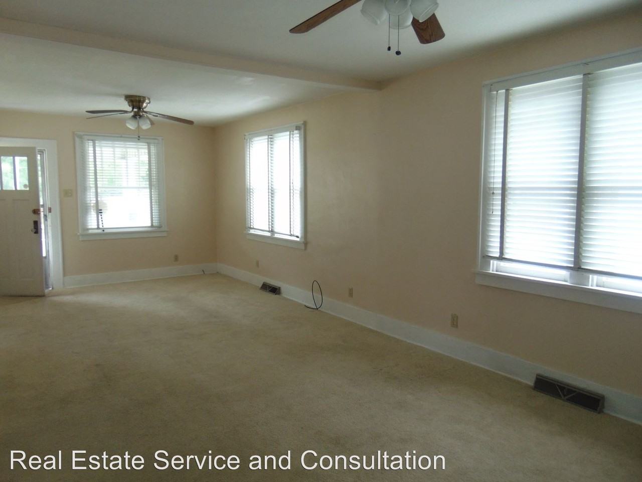 2213 S 11th St - Photo 2 of 9