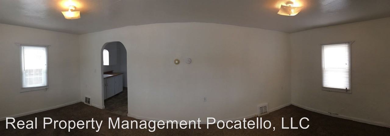 428 E Elm St - Photo 2 of 7