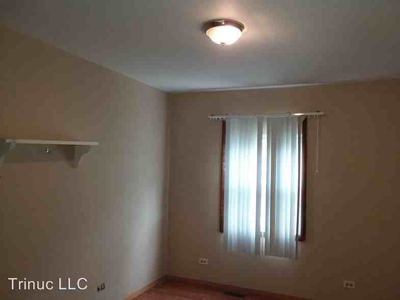 2849 223rd Pl - Photo 3 of 6