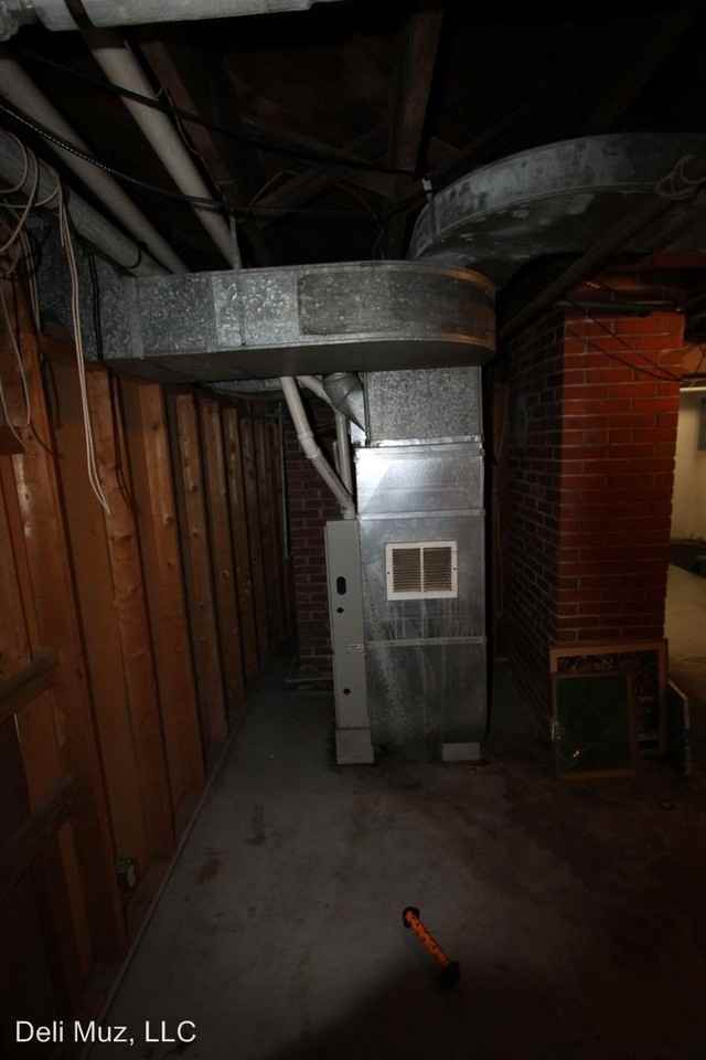 728 S Englewood Ave - Photo 2 of 20