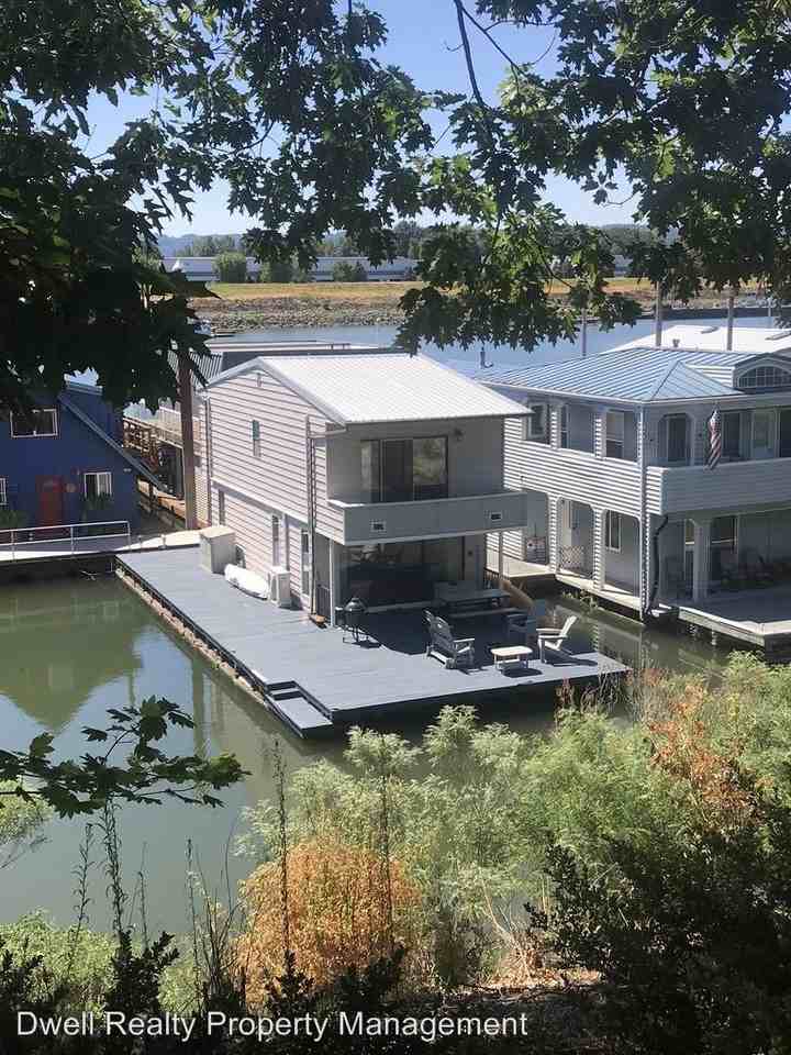 1907 N Jantzen Ave - Photo 2 of 23