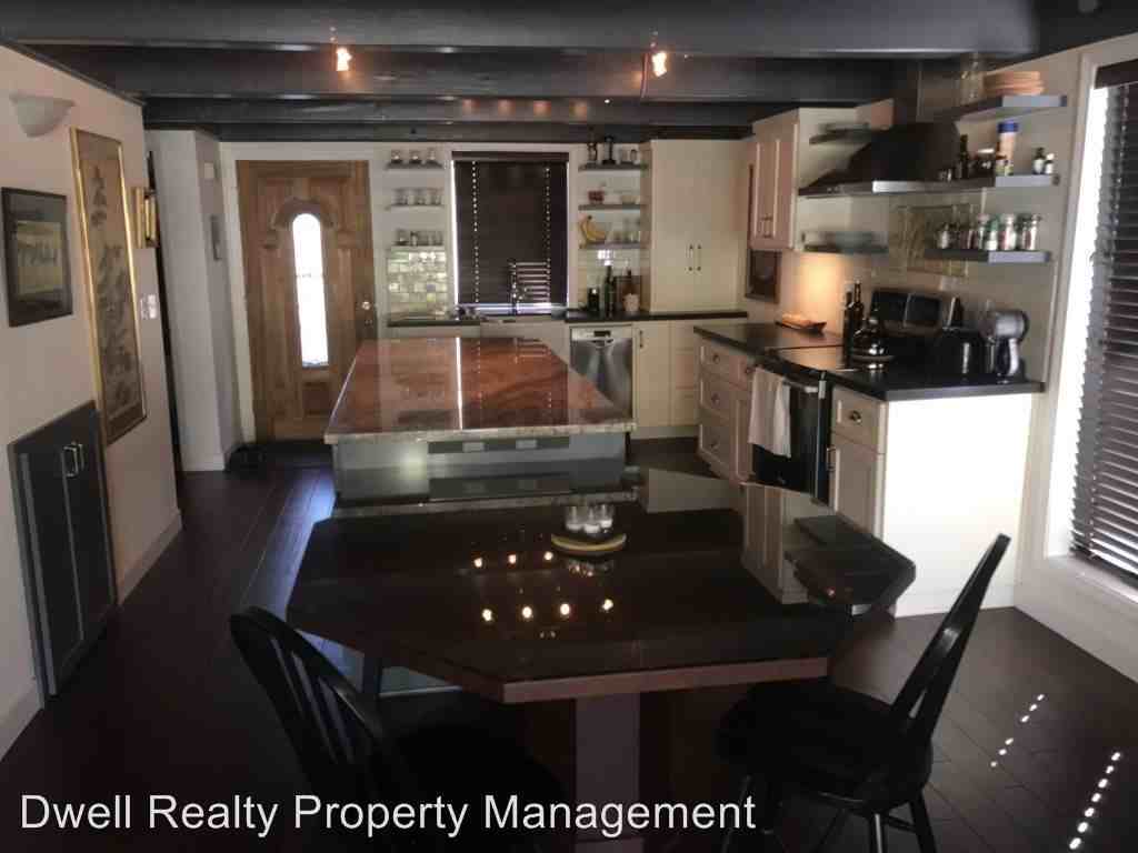 1907 N Jantzen Ave - Photo 3 of 23