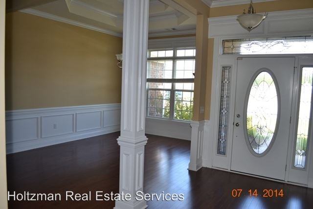 160 Pulaski St - Photo 3 of 16