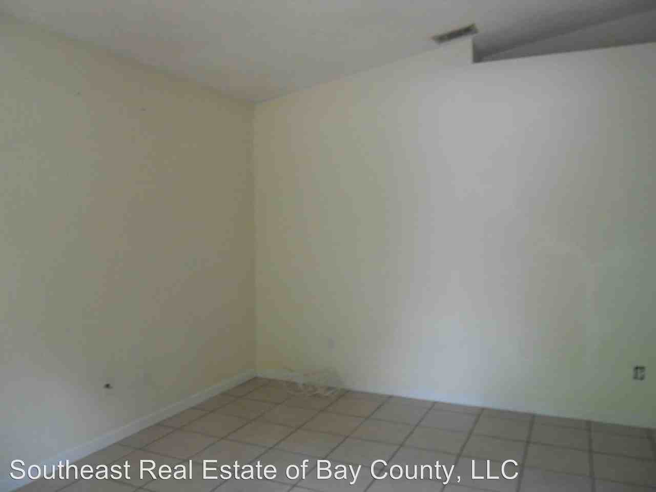 2104 Anne Ave - Photo 2 of 9