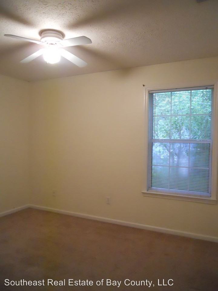 2104 Anne Ave - Photo 3 of 9