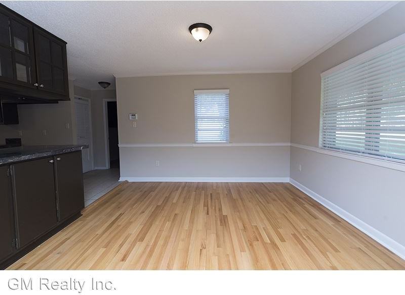 3753 Winderwood Cir - Photo 3 of 12