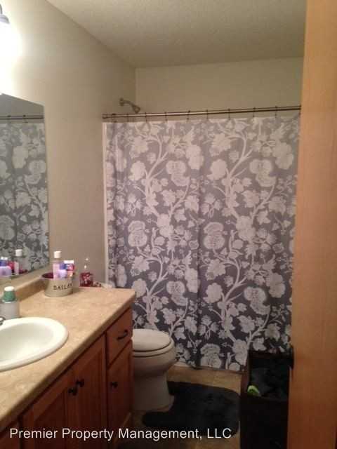 1663 20th Ave NE - Photo 3 of 10