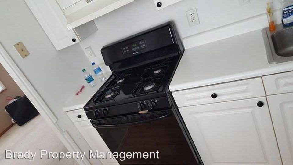 1012 Bel Aire Dr - Photo 3 of 6