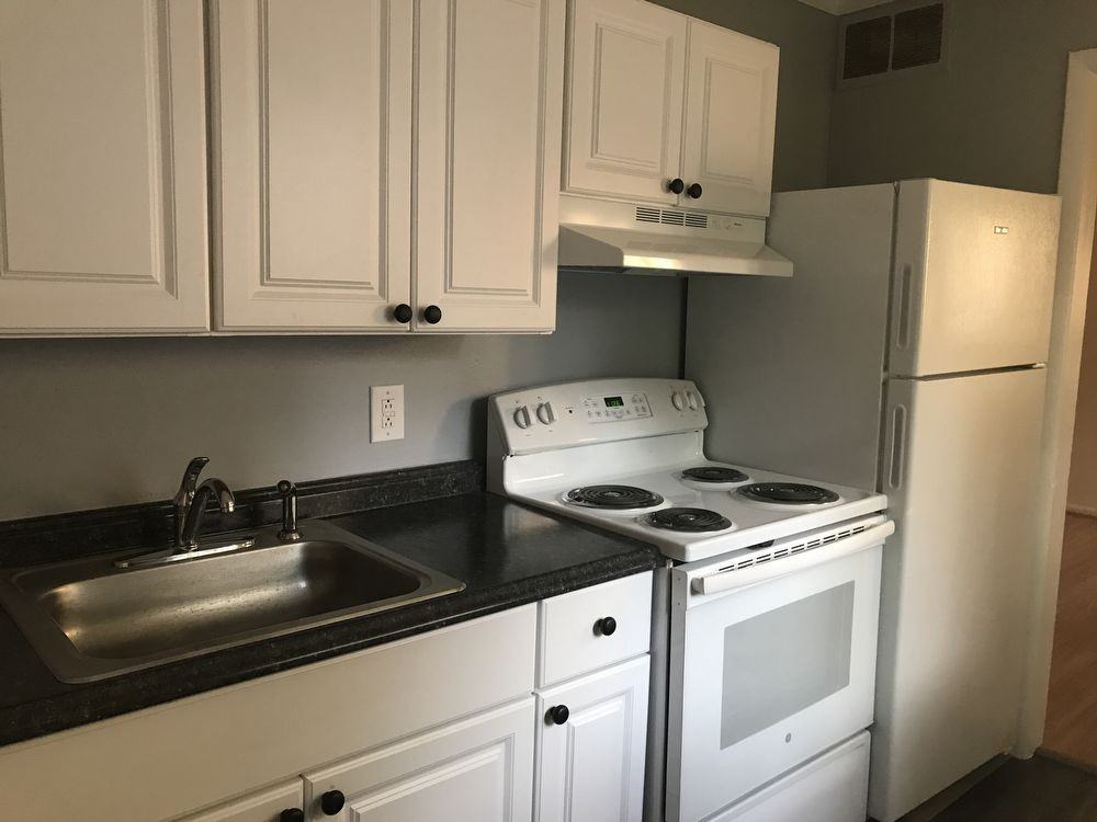 516 N 27th St #c - Photo 2 of 10