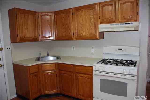 67 Irving Ave - Photo 3 of 13