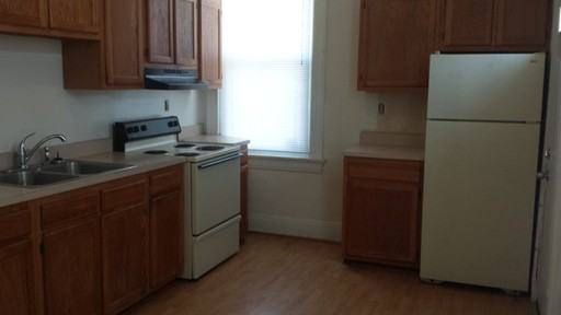 1778 Carll St - Photo 2 of 4