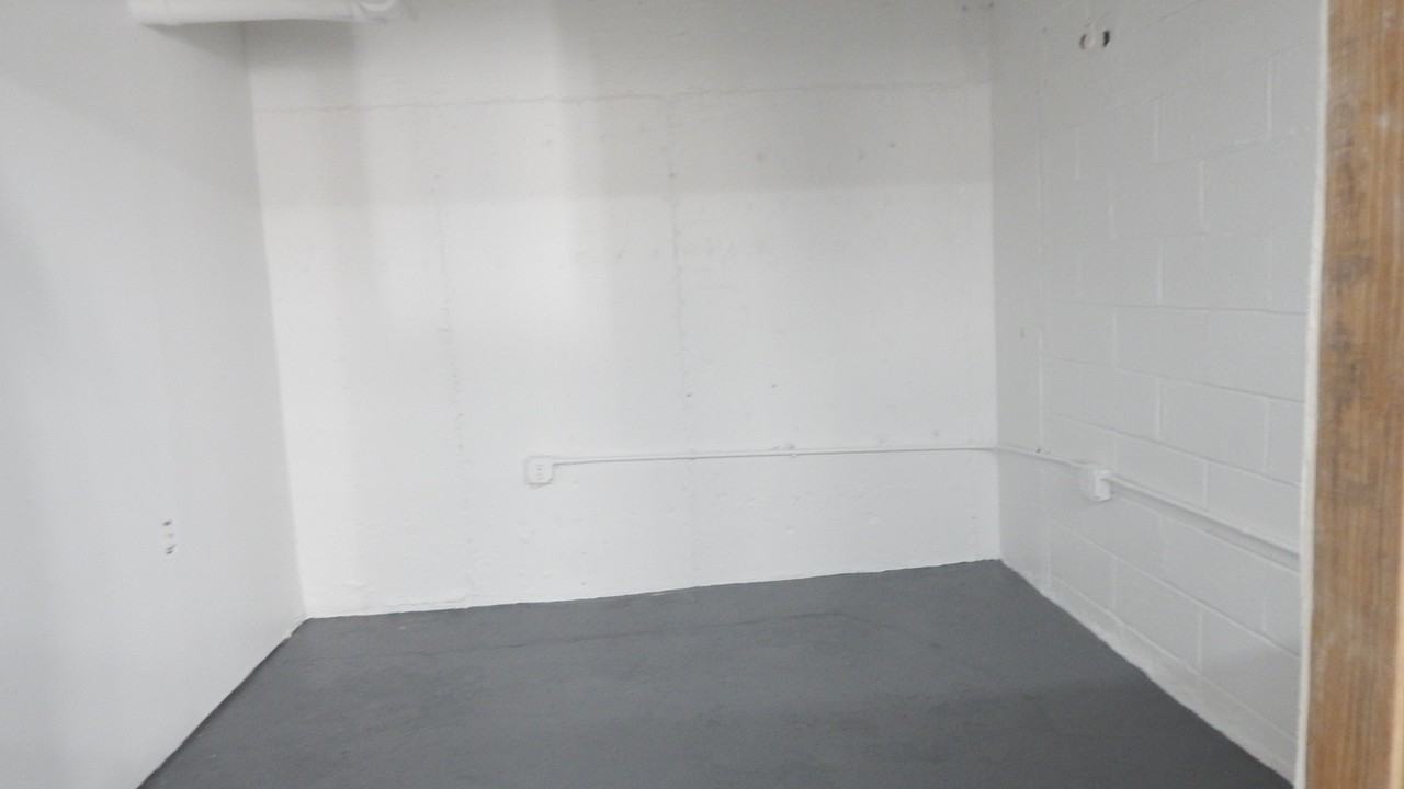 125 Verdi St - Photo 3 of 9