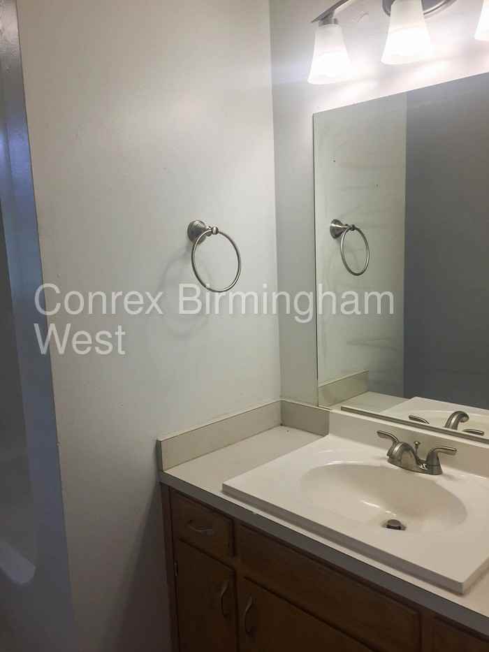 104 Hatch Dr - Photo 2 of 20