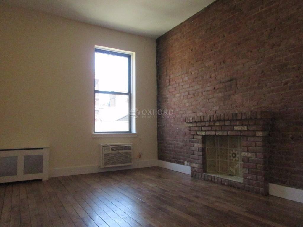 W 75th St #4R