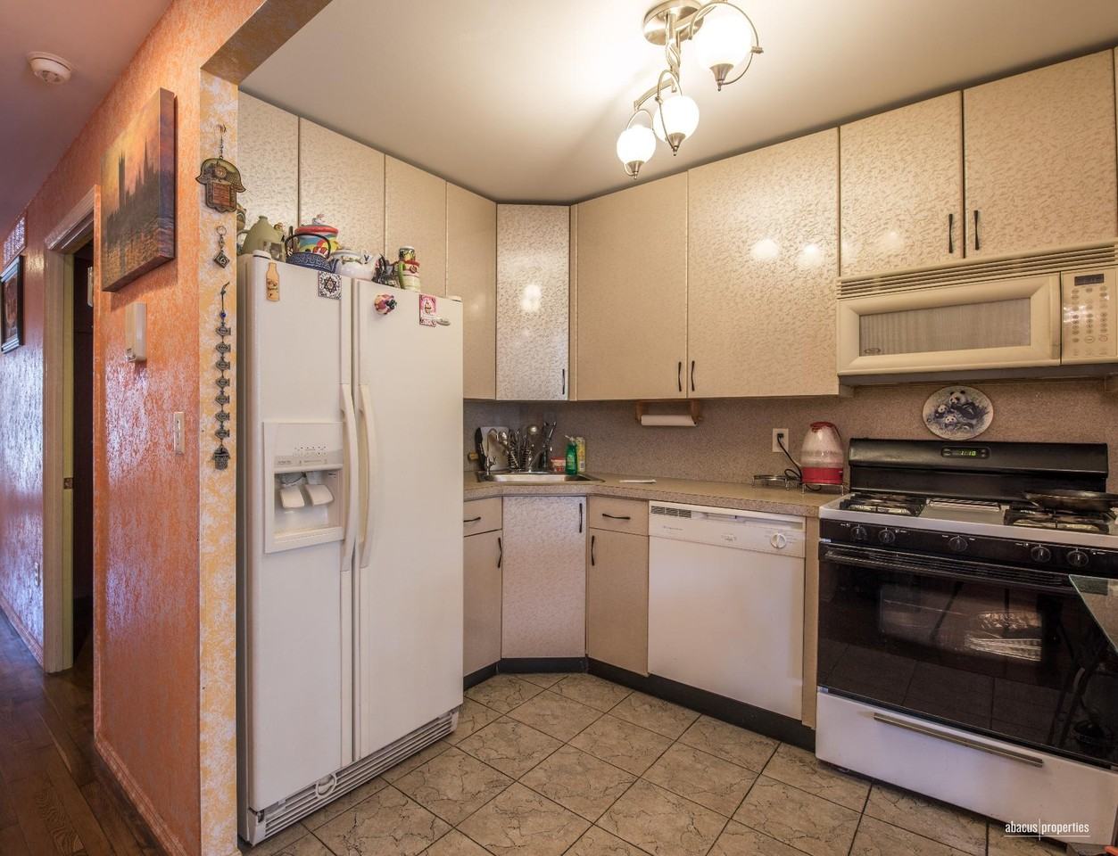 2305 Gerritsen Ave #2F - Photo 3 of 12