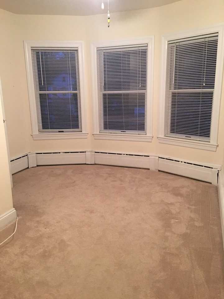 405 Jefferson Ave - Photo 3 of 7