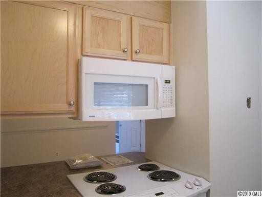 7930 Charter Oak Ln - Photo 2 of 8