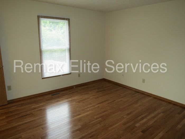 2228 Maribeth Pl - Photo 2 of 22