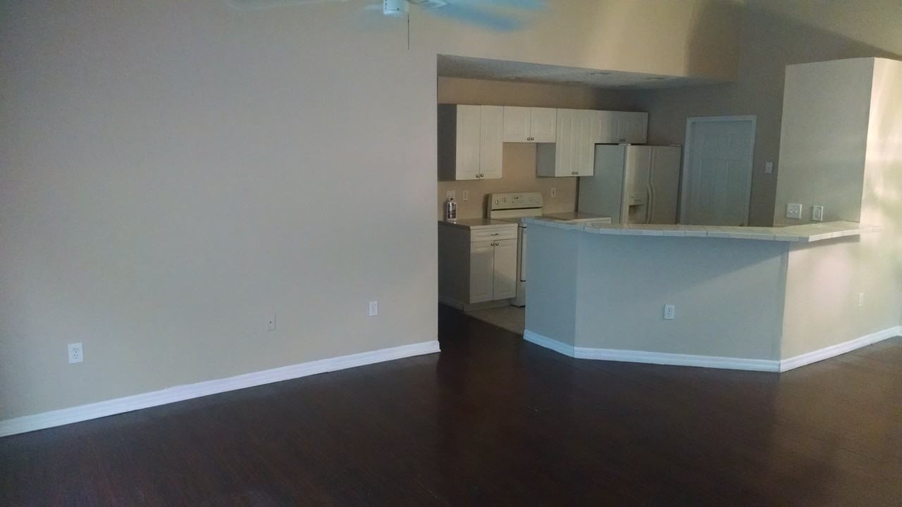 7441 Orlando Ave - Photo 2 of 14