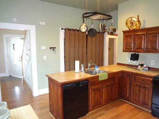 2105 Greenwood Ave - Photo 3 of 17