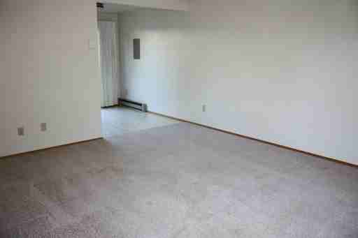 1031 NW 26th St - Photo 2 of 6
