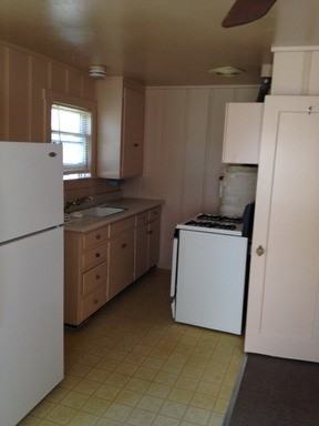 435 E Sycamore St - Photo 3 of 5