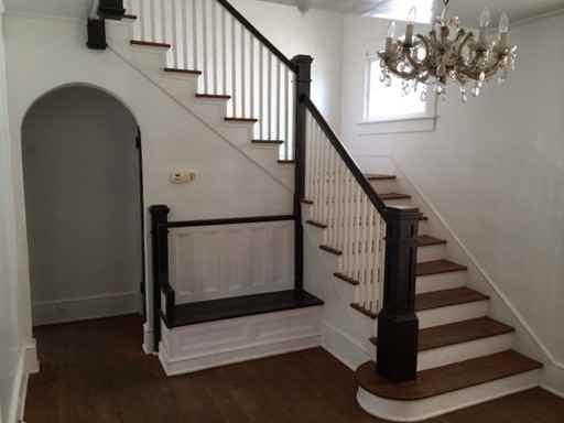 807 N Road St - Photo 2 of 10