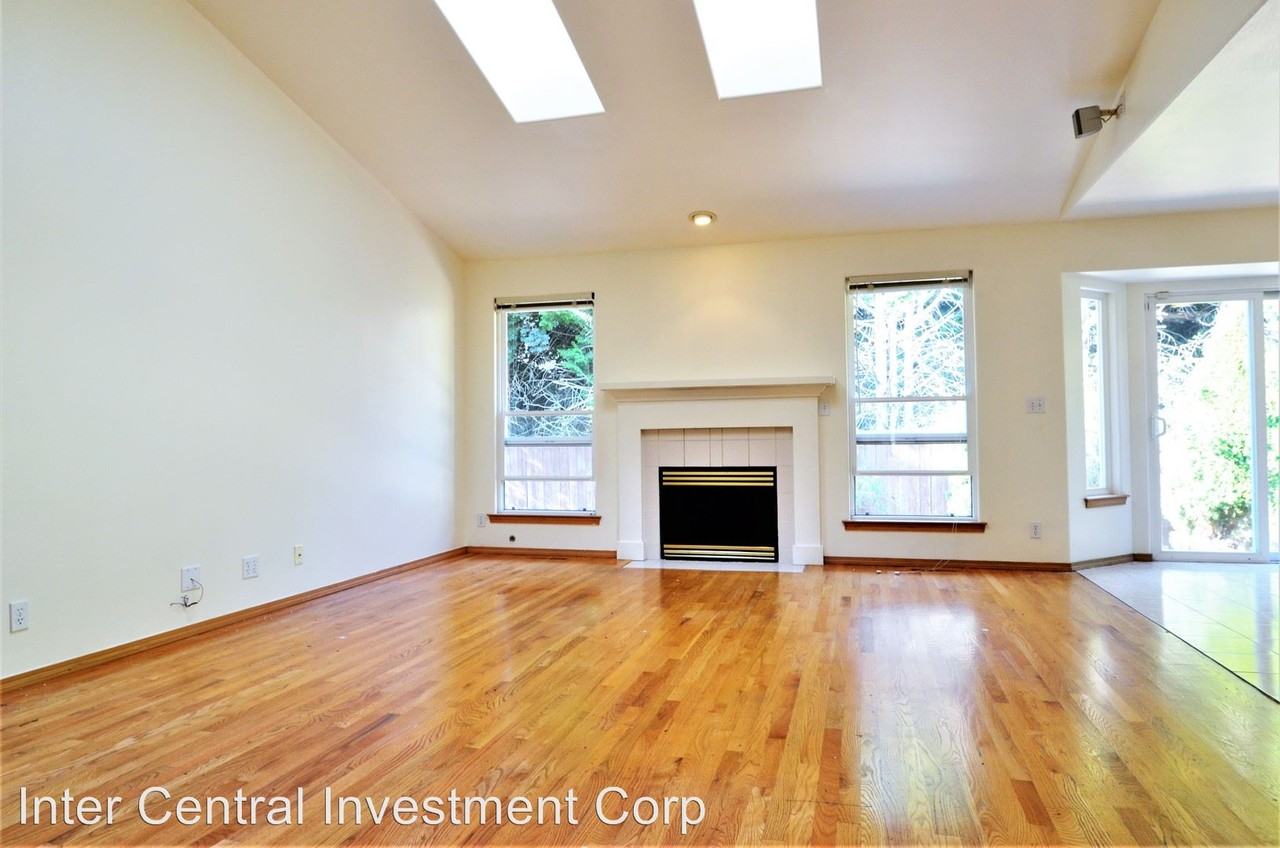 3213 200th Pl SE - Photo 2 of 14