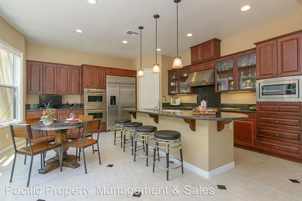 5525 Valerio Trail - Photo 3 of 20