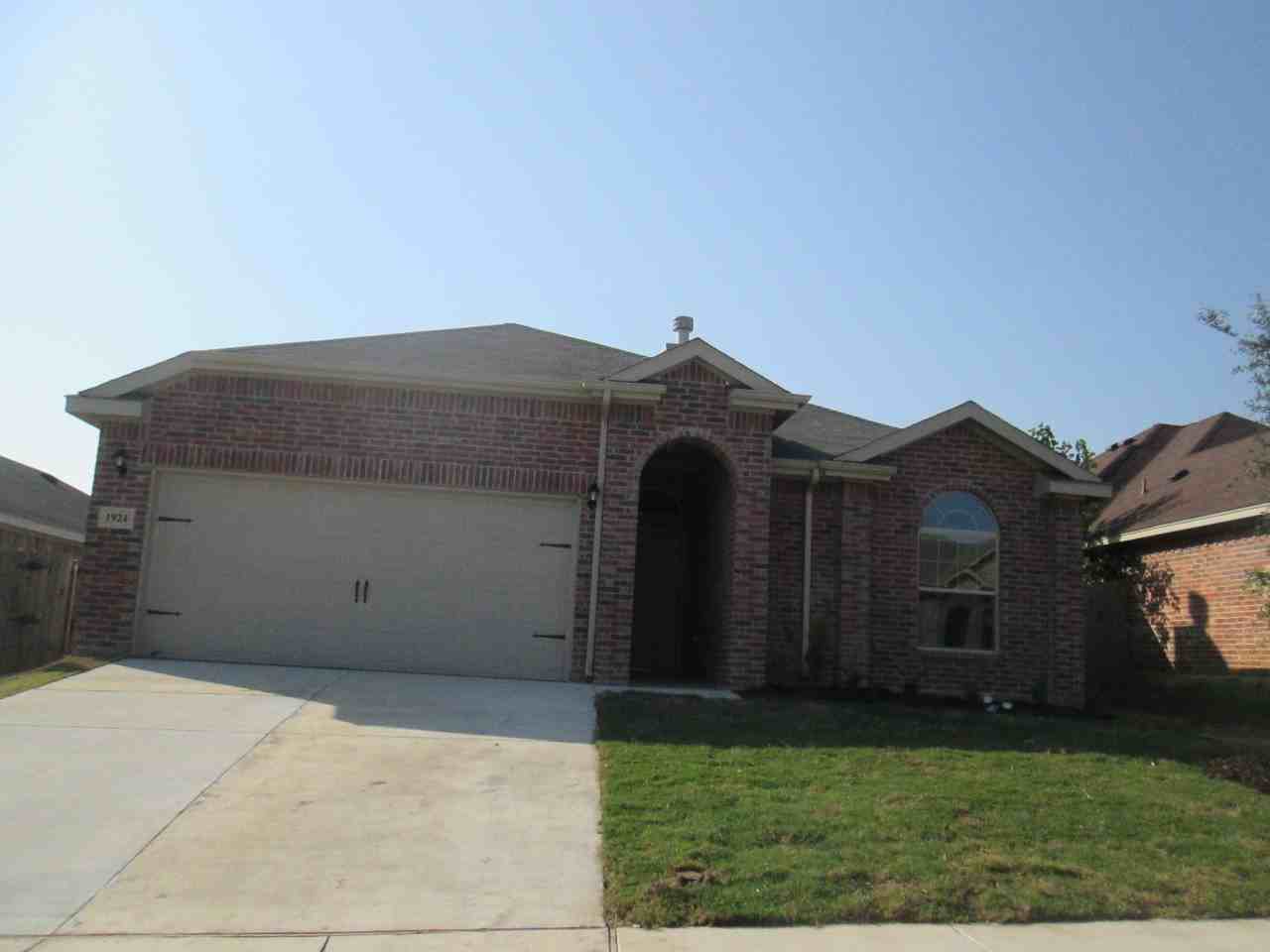 1924 Belshire Ct - Photo 2 of 19