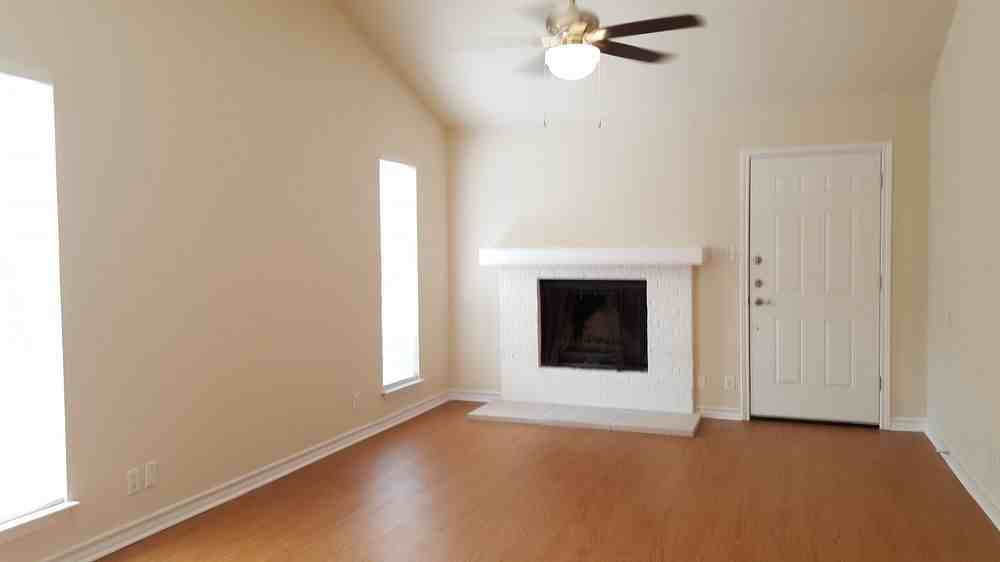 1210 Westcott Dr - Photo 2 of 13