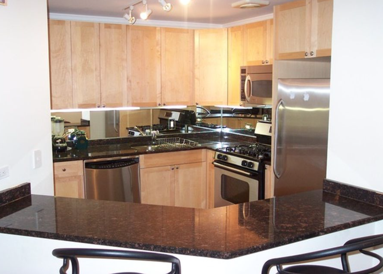 6102 North Sheridan Road #204 - Photo 2 of 22