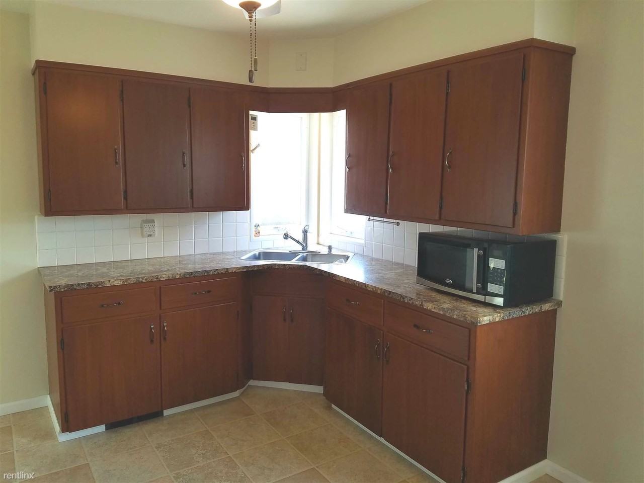 310 Church St - Photo 3 of 6