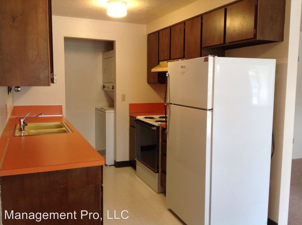 107 N Georgia Ave - Photo 3 of 9