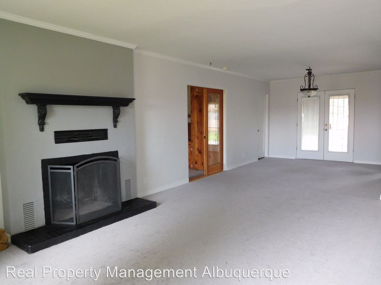 2114 Vermont St NE - Photo 3 of 22