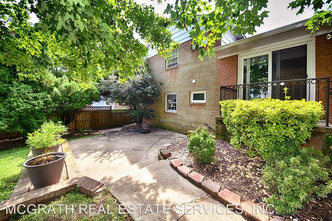 6211 18th Rd N - Photo 3 of 22