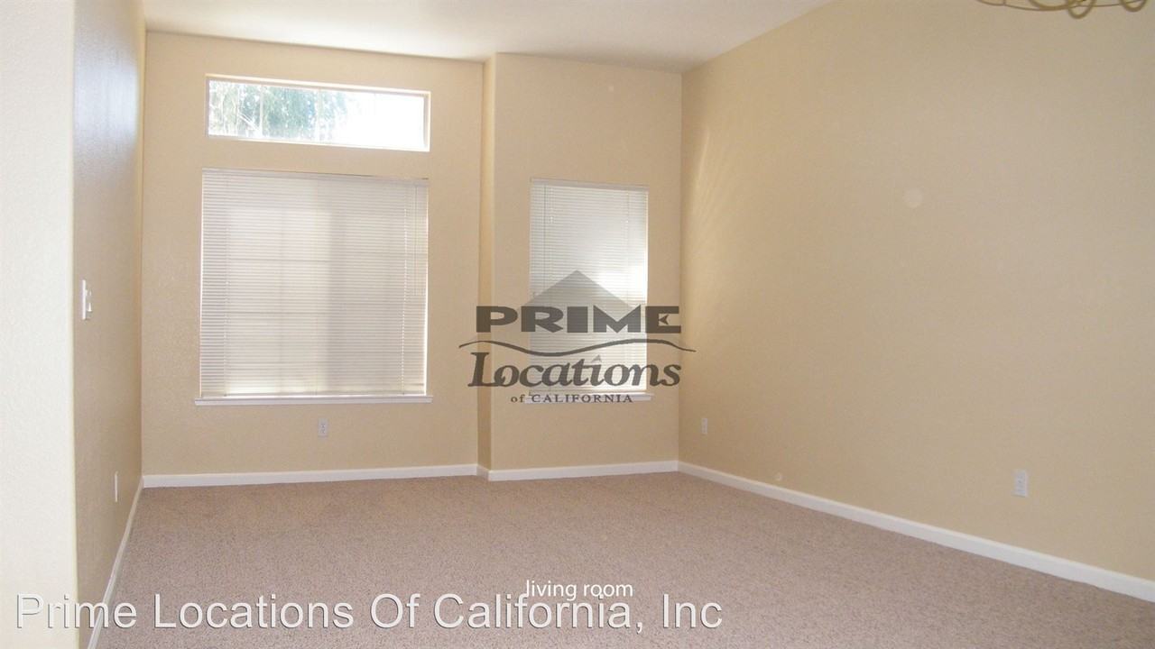 2616 La Croix Dr - Photo 2 of 7