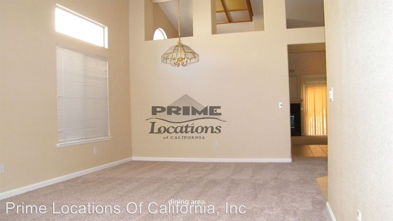 2616 La Croix Dr - Photo 3 of 7