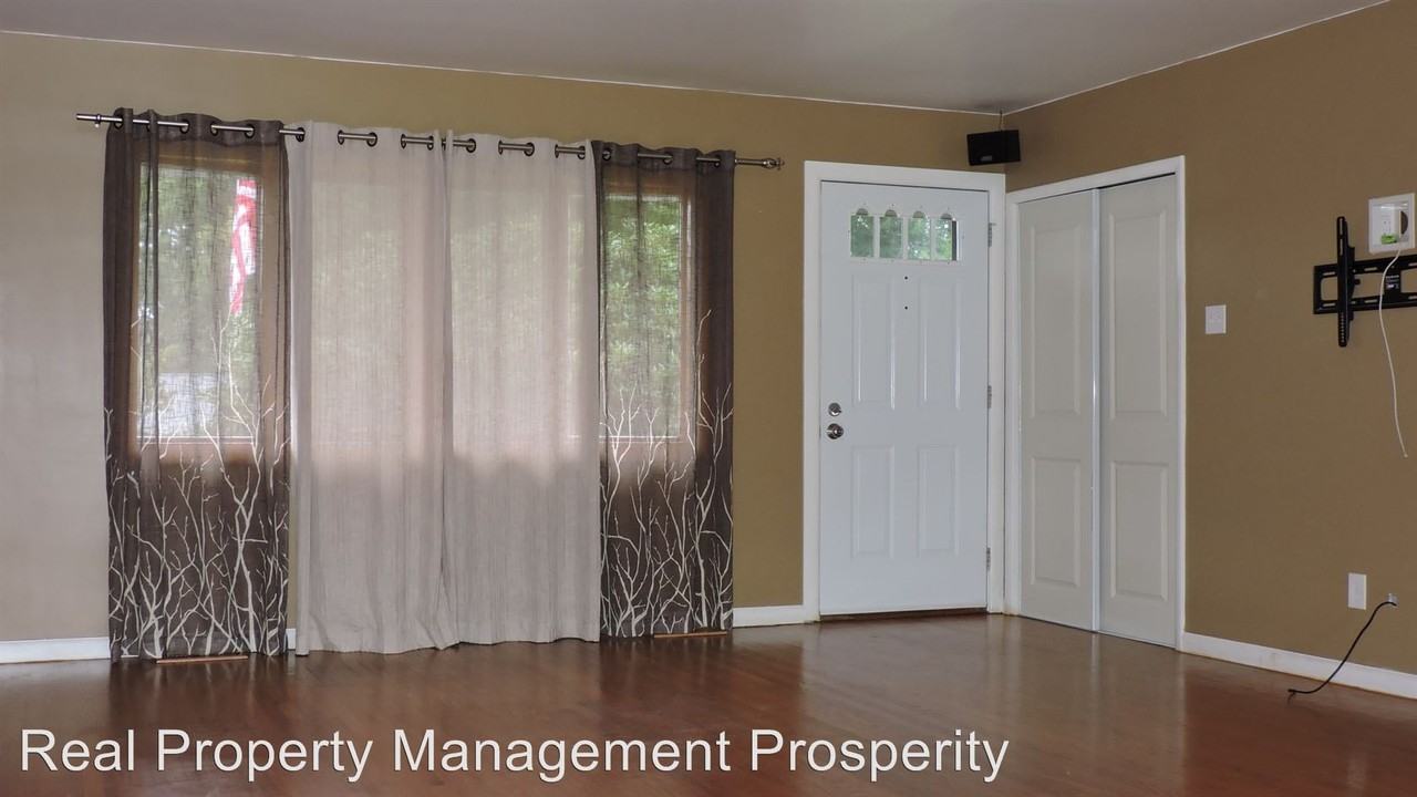 32 Tally Ho Dr - Photo 2 of 13