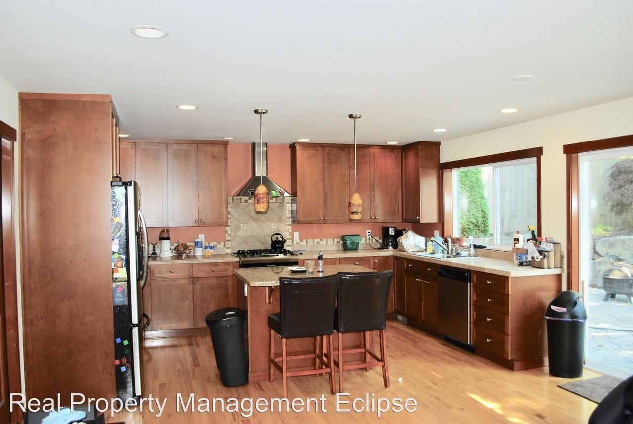 8329 NE 161st Pl - Photo 2 of 16