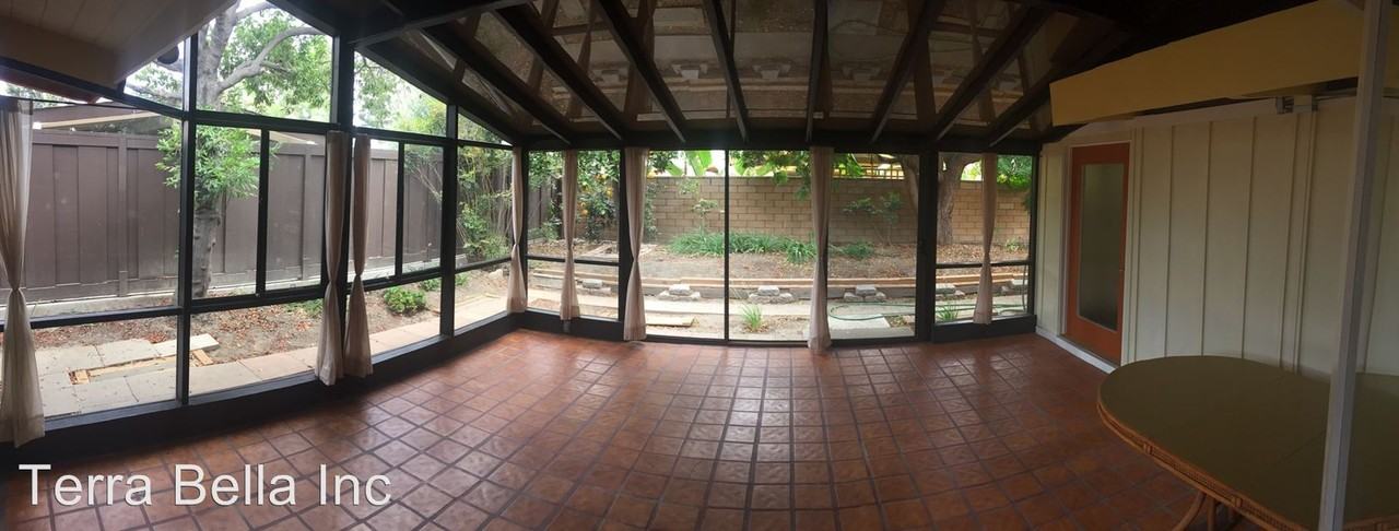 3218 Lees Ave - Photo 2 of 9