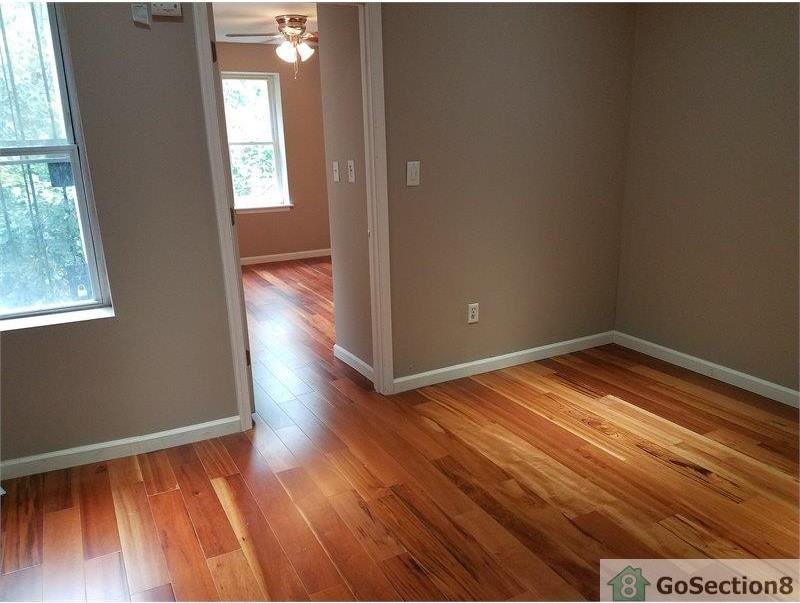 1736 Druid Hill Ave - Photo 2 of 15